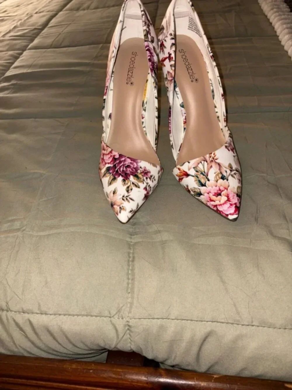 Shoe Dazzle spike heel